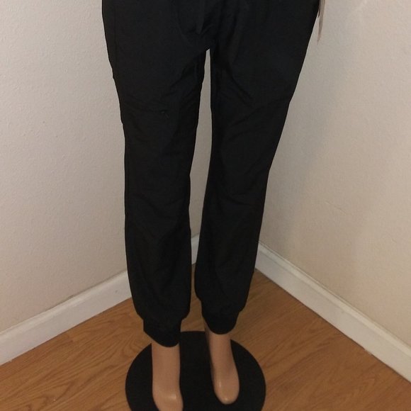 Scrubs ( Nurse Uniforms) - Picture 1 of 1